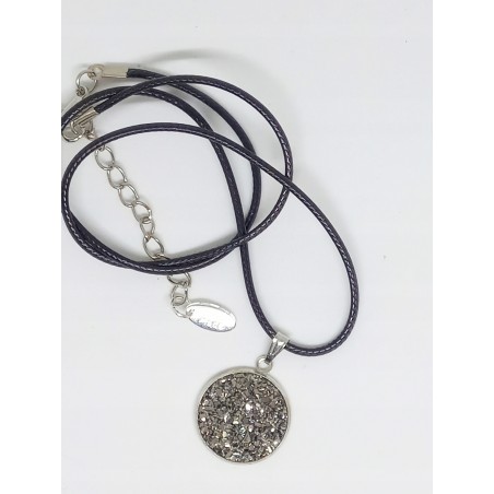 Naszyjnik w kolorze hematytu kryształki z żywicy