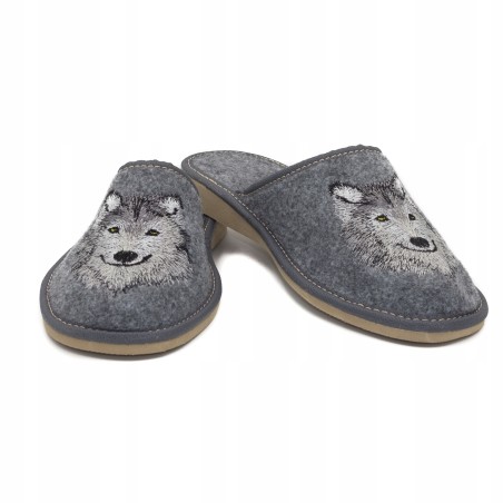 Wygodne Pantofle Kapcie Wilki Rozmiar 43 EU