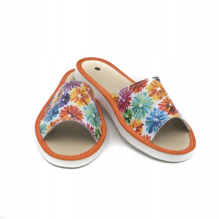 Wygodne Skórzane Pantofle Kapcie Rozmiar 39 EU